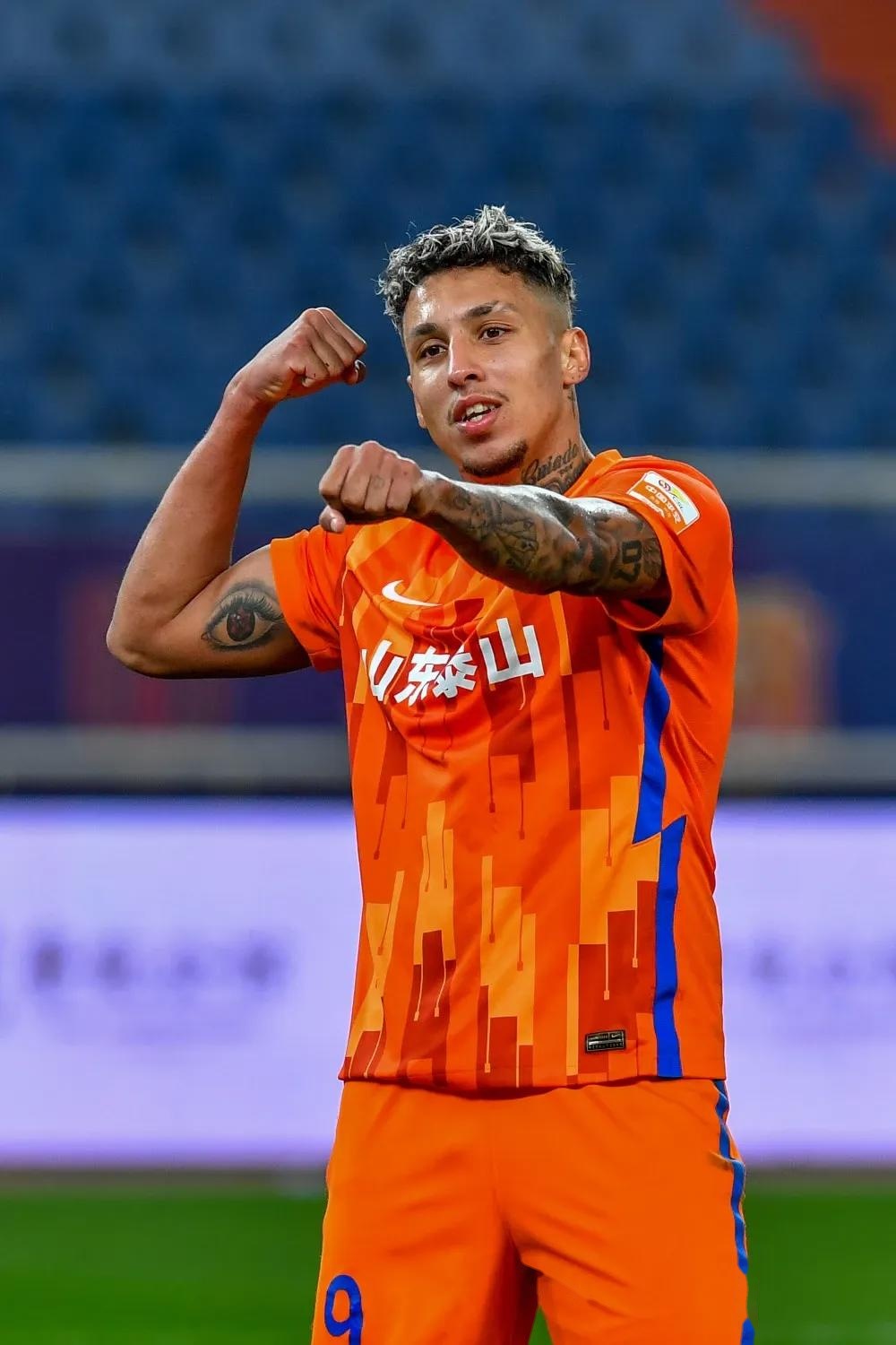 芒果娱乐平台 -包含里程碑夜山东泰山再遭质疑，欧冠冲刺阶段刷纪录，气氛紧张，年轻球员得到机会的词条